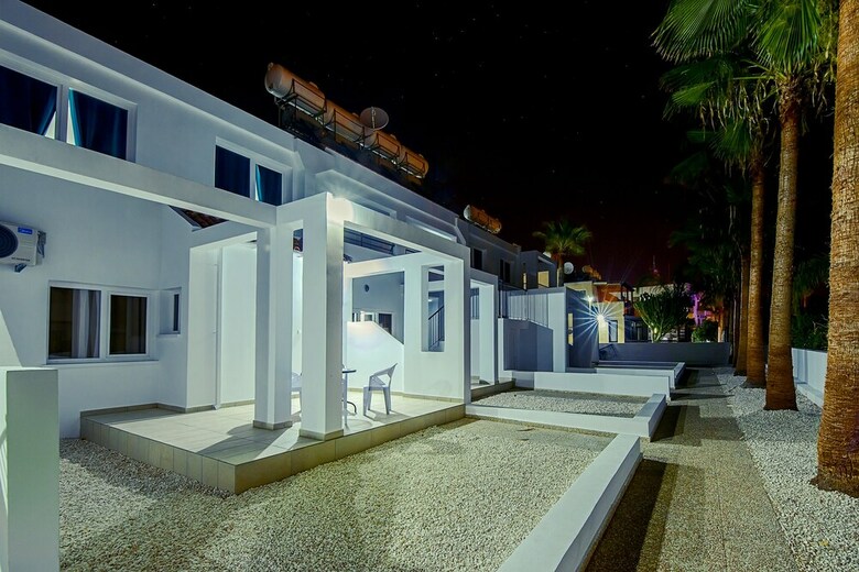 Color Cyprus Amozoniu Apartments