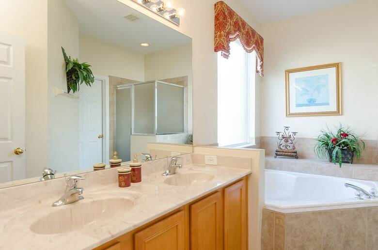 Ov1105 - Emerald Island - 6 Bed 4.5 Baths Villa