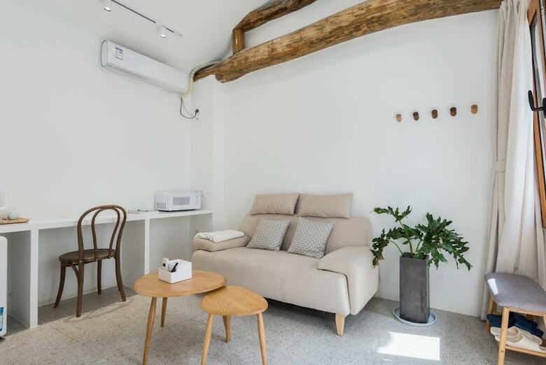 Yichao Yard Inn Hutong