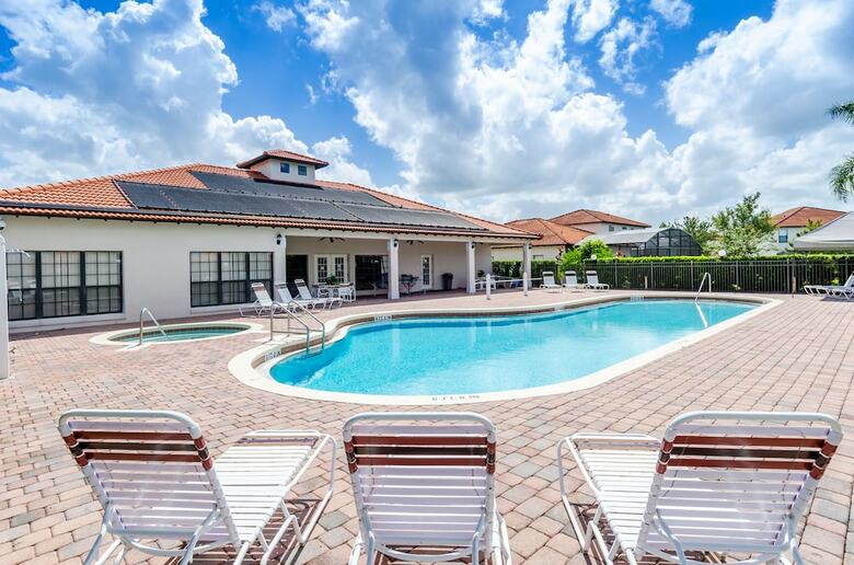 Ov3750 - High Grove - 5 Bed 3.5 Baths Villa