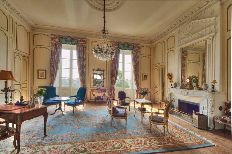 Bed & Breakfast H�tel de Cours de Thomazeau