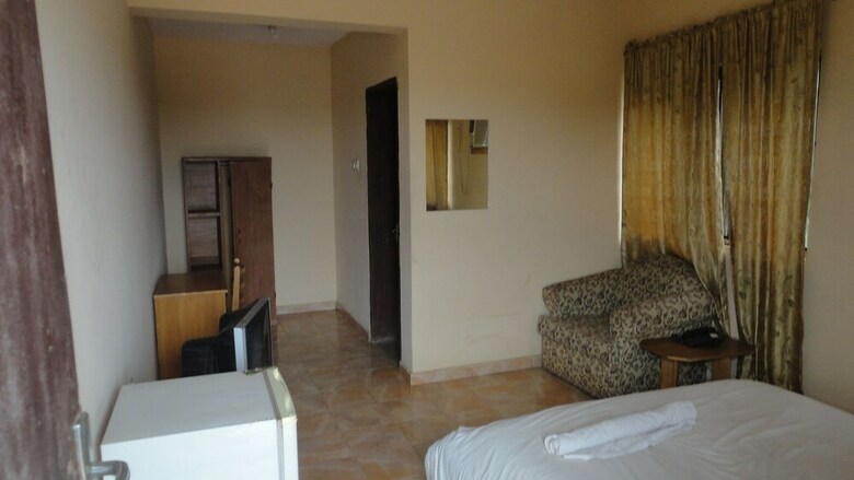 Hotel Wuraola Guest Inn