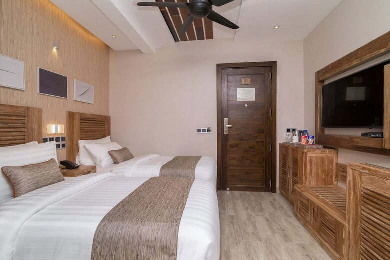 Hotel Samann Grand