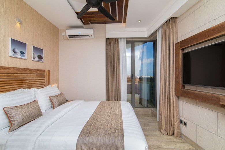 Hotel Samann Grand