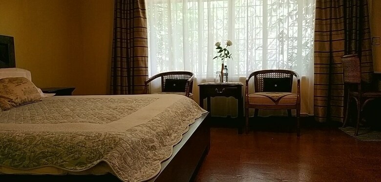 Hotel Zereniti House