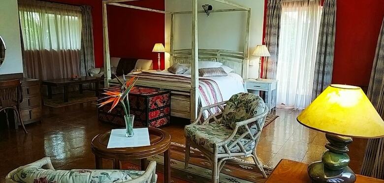 Hotel Zereniti House