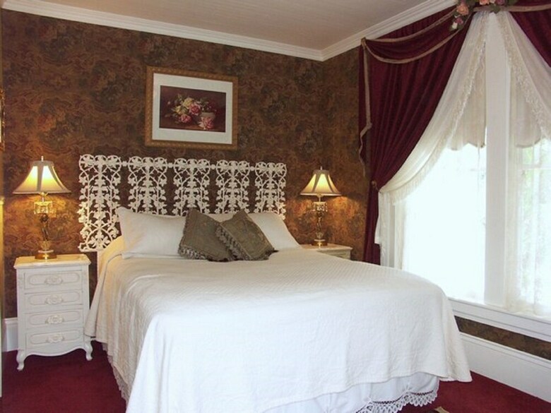 Hotel Weaverville Whitmore Inn