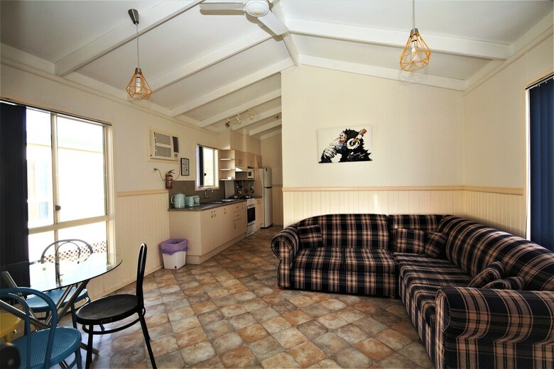 Cabana Amaroo Resort