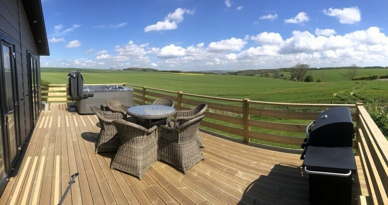 Posada Wolds Away