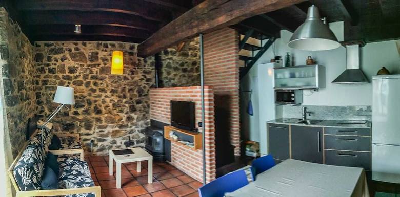 Apartamentos Casas Entrerias - Near Playa de Aramal