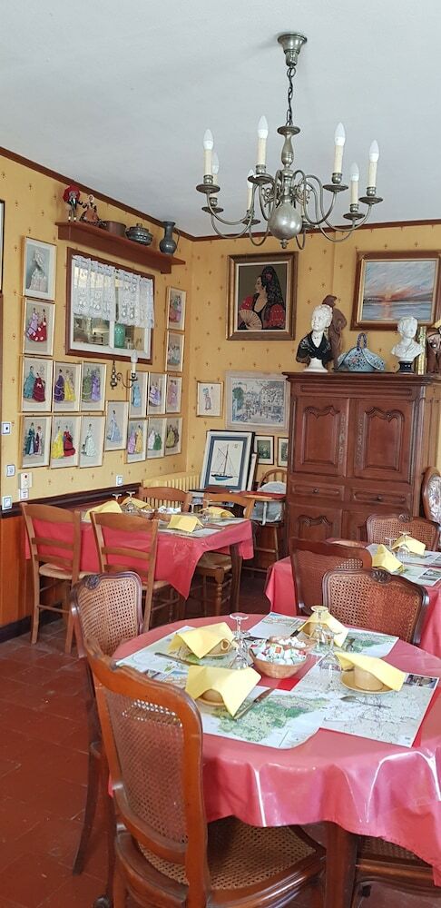 Hotel H�tel Louise de La Valli�re