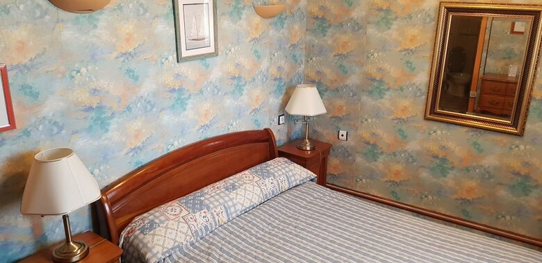 Hotel H�tel Louise de La Valli�re