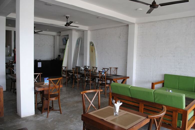 Hotel Kaori Cafe And Villa