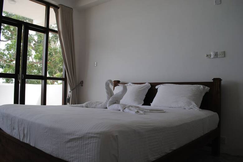 Hotel Kaori Cafe And Villa
