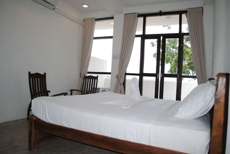 Hotel Kaori Cafe And Villa