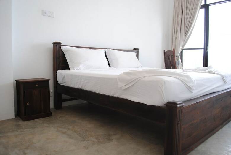Hotel Kaori Cafe And Villa