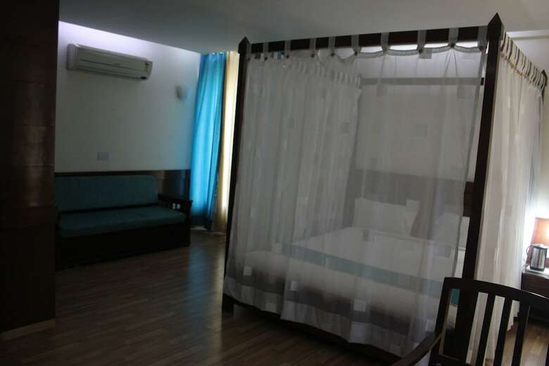 Hotel Chandermukhi Resorts