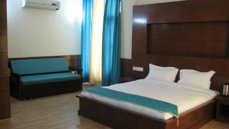 Hotel Chandermukhi Resorts