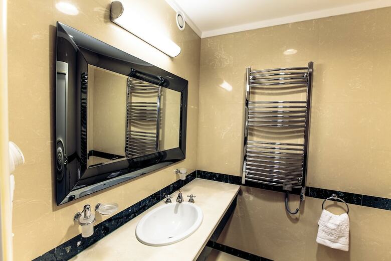 Hotel Caspian Riviera Grand Palace