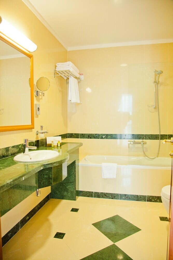 Hotel Caspian Riviera Grand Palace