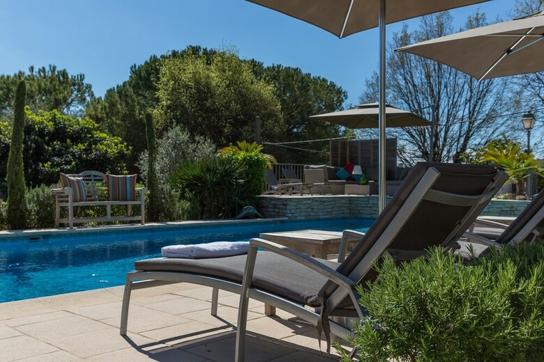 Bed & Breakfast Chambres D'h�tes Villa C�dria
