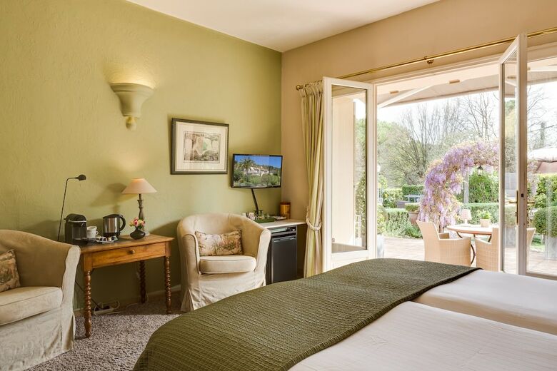 Bed & Breakfast Chambres D'h�tes Villa C�dria
