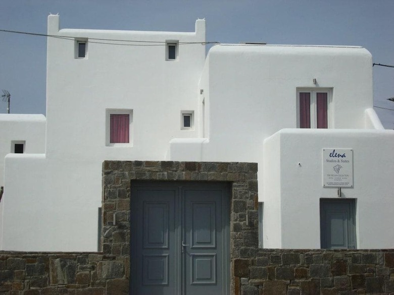 Apartamentos Elena Studios And Suites