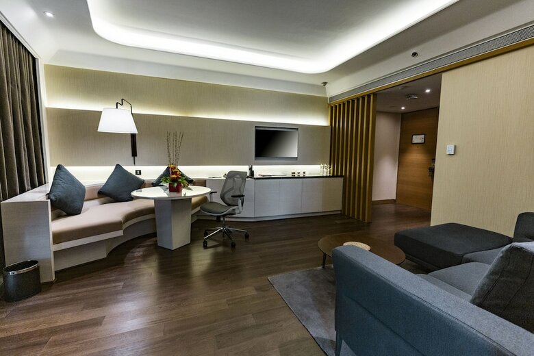 Hotel Doubletree By Hilton Ahmedabad