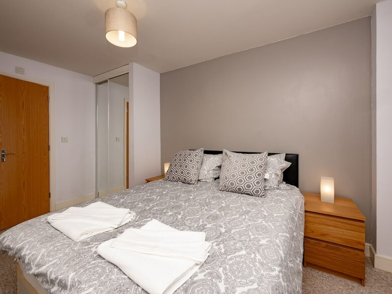 Royale Blenheim Apartment
