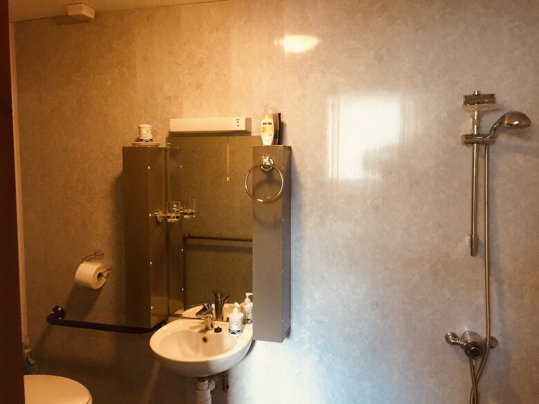 Hotel Pisgah Guest House