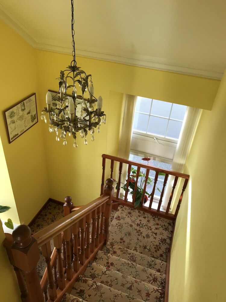 Hotel Pisgah Guest House