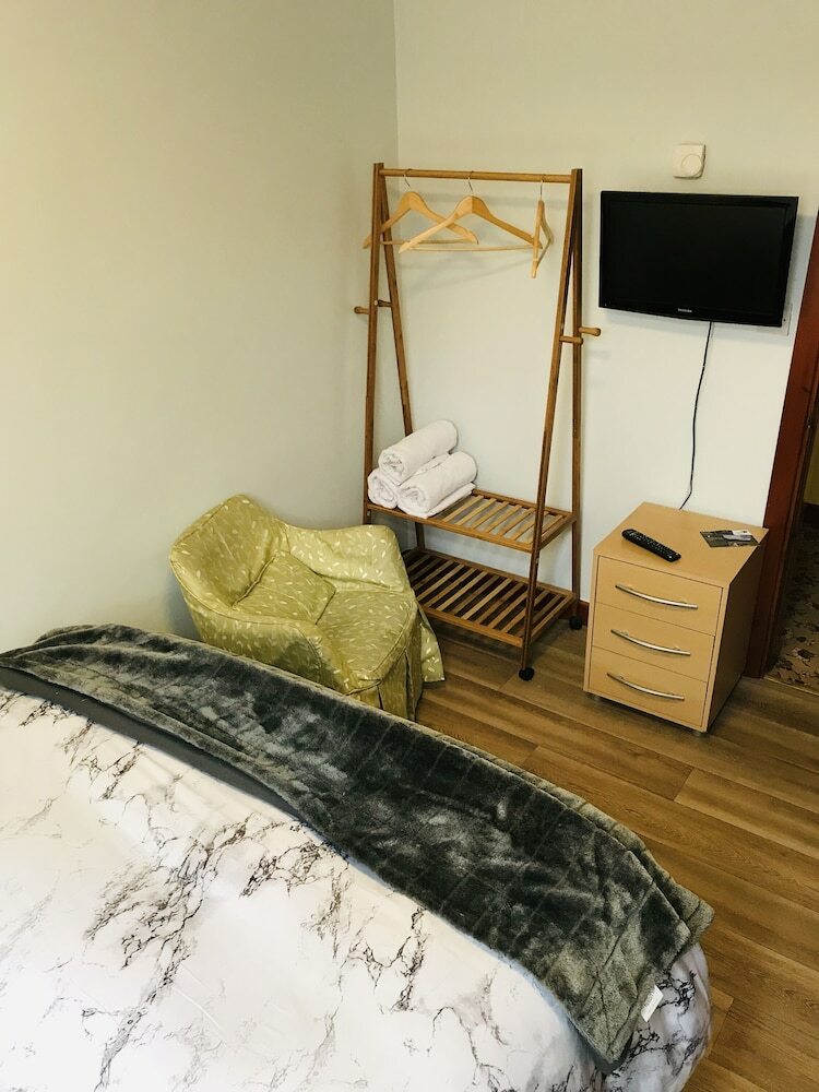 Hotel Pisgah Guest House