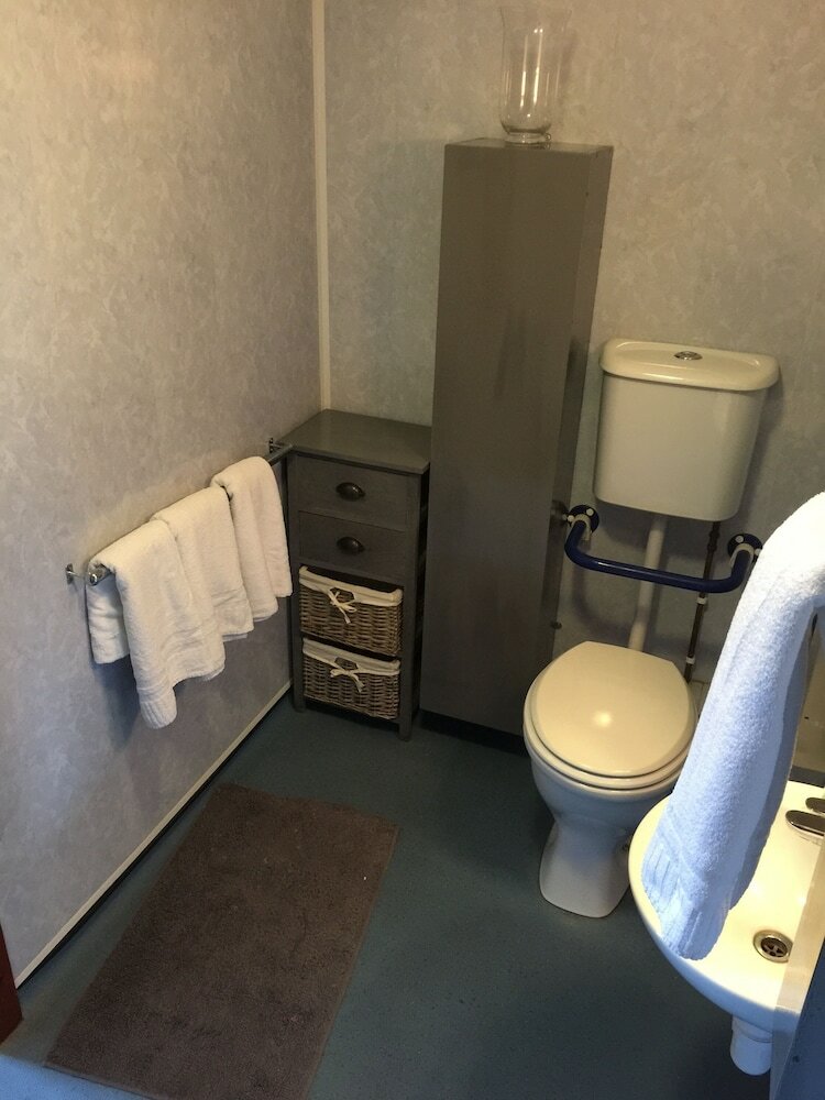 Hotel Pisgah Guest House