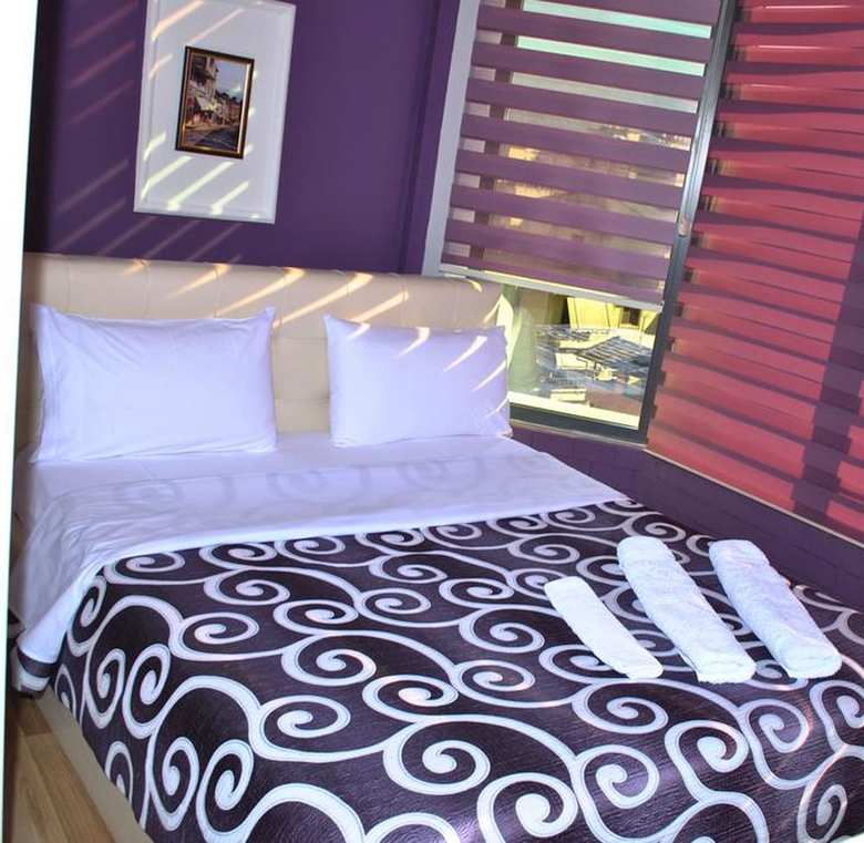 Hotel The First