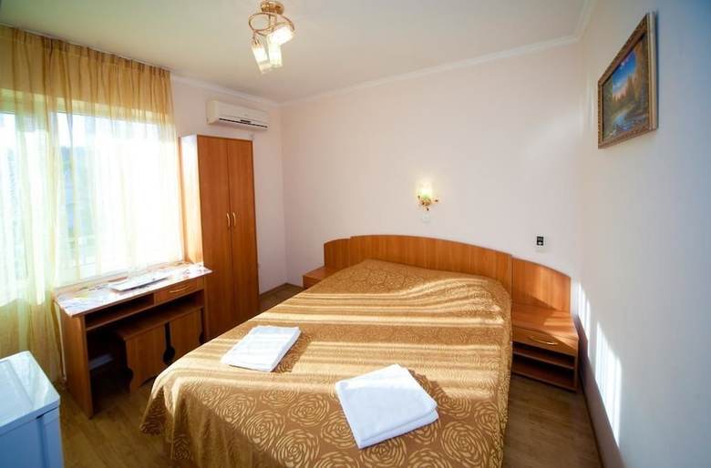 Hotel Lera Guest House