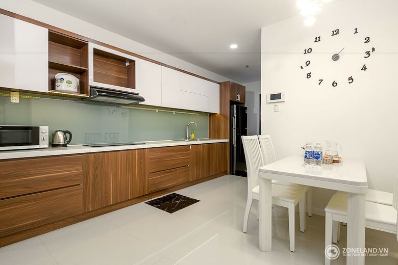 Zoneland Apartments - Monarchy Riverside