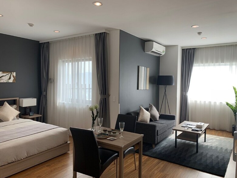Hotel Roygent Parks Hanoi