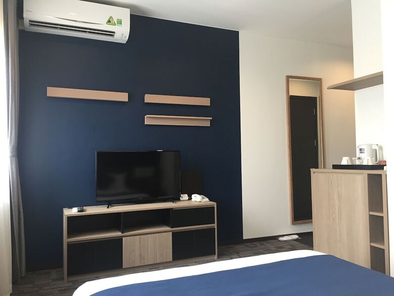Hotel Roygent Parks Hanoi