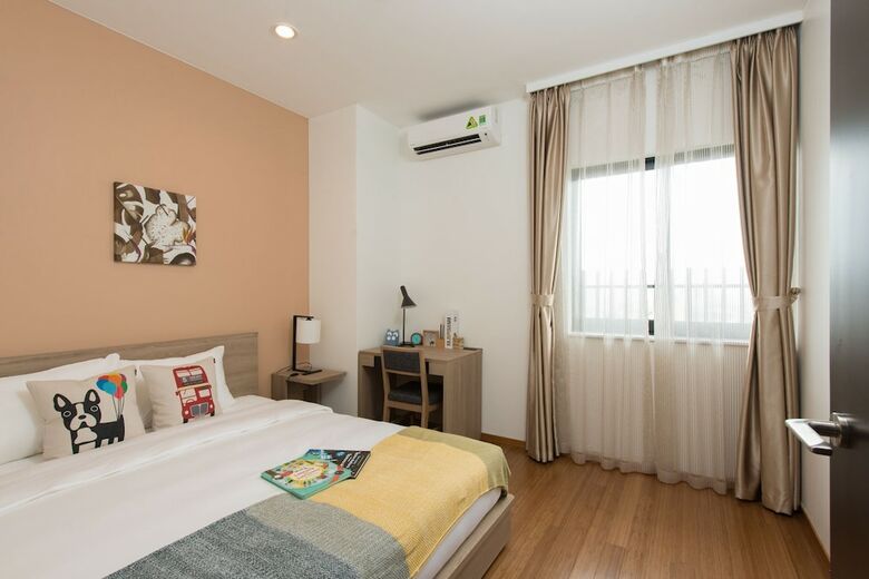 Hotel Roygent Parks Hanoi