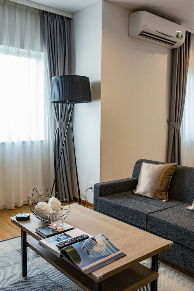 Hotel Roygent Parks Hanoi