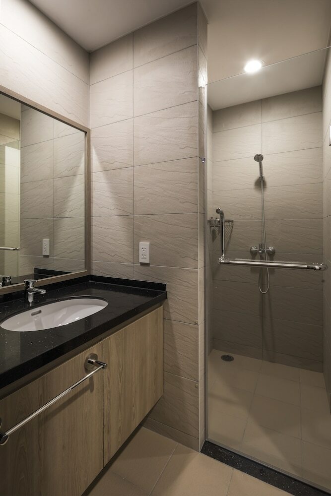 Hotel Roygent Parks Hanoi