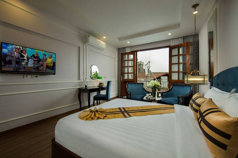 S Central Hotel & Spa