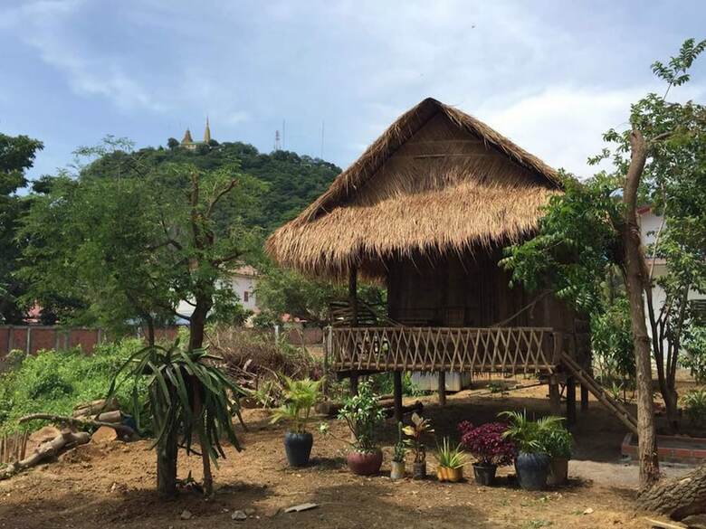 Hostal Family Batcave Homestay - Hostel