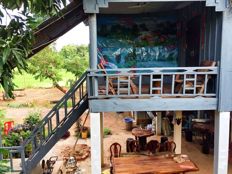 Hostal Family Batcave Homestay - Hostel