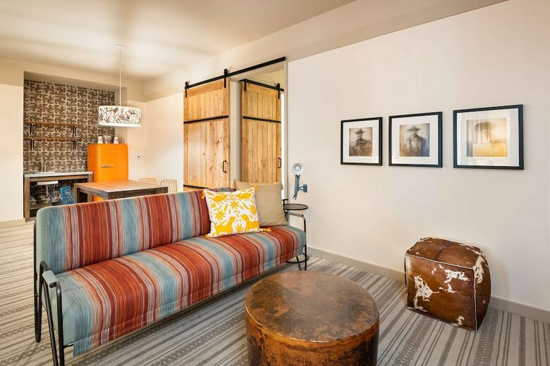 Texican Court, By Valencia Hotel Group