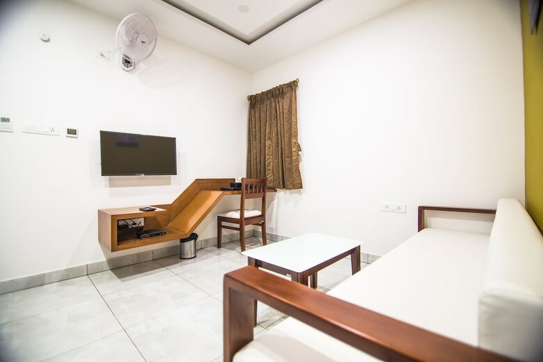 Hotel The White Tree Executive Suites