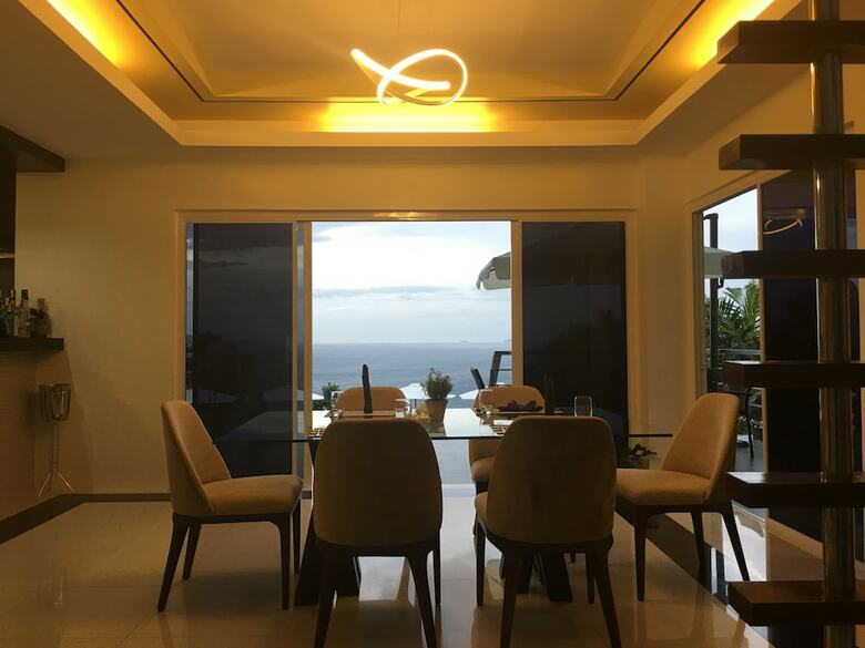 Hotel The Lighthouse Puerto Galera