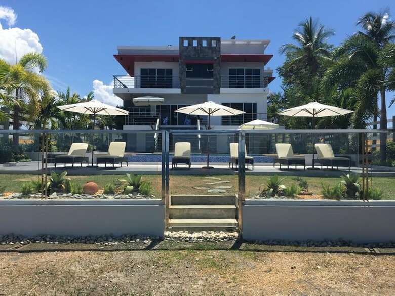 Hotel The Lighthouse Puerto Galera