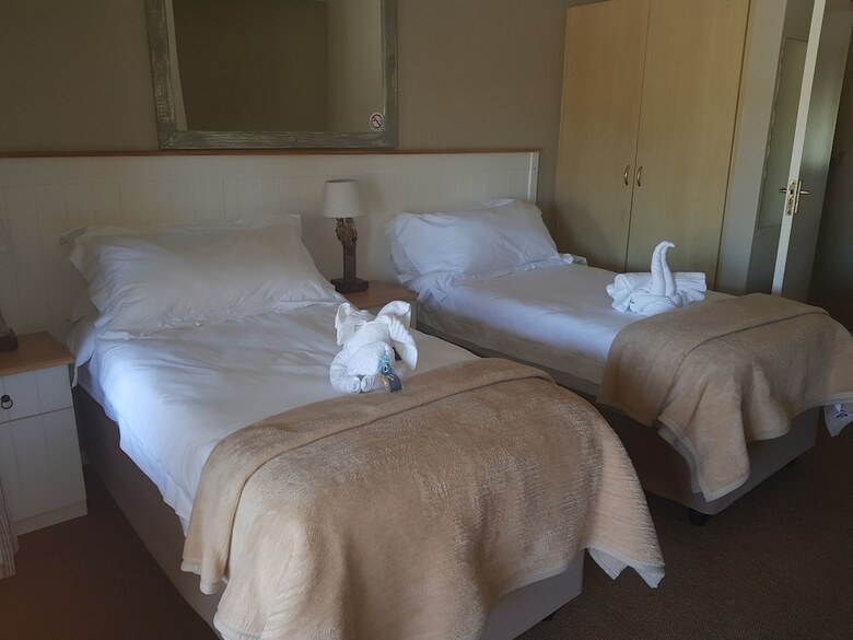 Bed & Breakfast Pili Pili Beach Cabanas