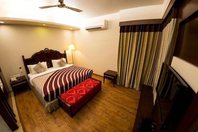 Hotel A&m Ressidency